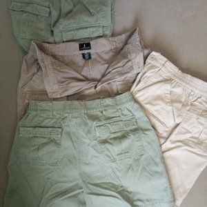 Men's Lanesboro cargo shorts.  32" Waist.